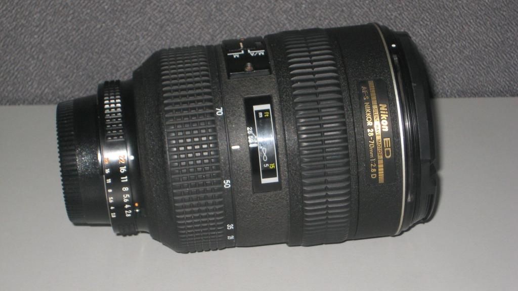 NIKON ED AF-S NIKKOR 28-70mm - 2