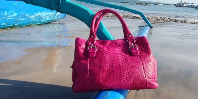 Closs shopping, Closs, Madrid, women fashion, pret-a-porter, noche, joyeria, seda, piton, trend, designer, diseñador, moda, blog de moda, blogueras de moda, bloggers, night, jewellery, silk, python, guia de estilo, cristina blanco, guiadeestilo, guiadeestilo blog, guiadeestilo_