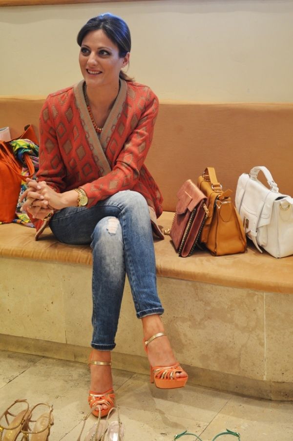 Photoshoots, shopping, lomas guadalajara, lomas shoes, pedro miralles, lola cruz, mango vestido verde asimetrico philippa, jacquard zara, ripped jeans zara, pulsera fluor elena estaun, peluquería d´ellas, rico castillo, cristina blanco, guiadeestilo