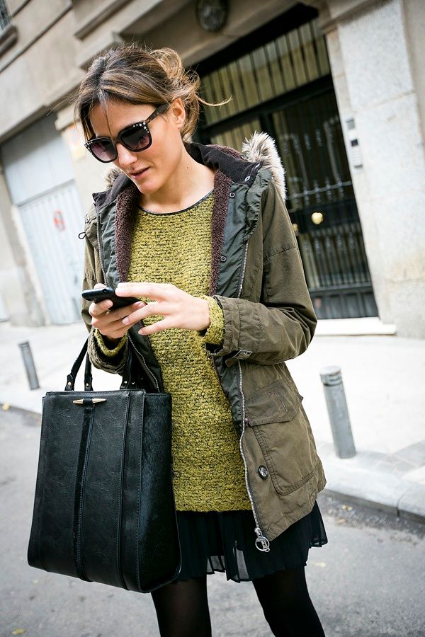OUTFITS, barbour, parka, falda tablas, stiletto zara, gafas brillos zara, BIMBA Y LOLA,