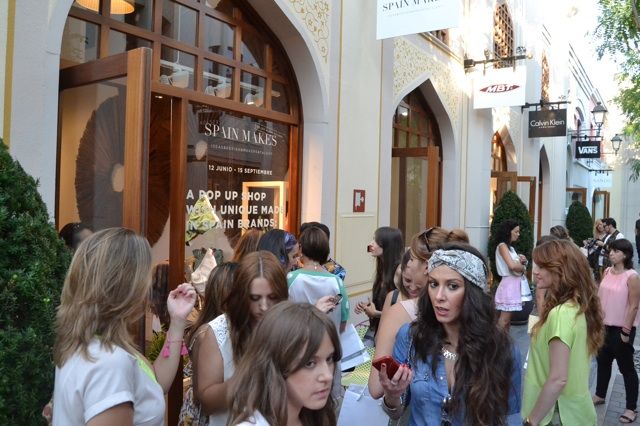 shopping, las rozas village, outlet shopping, spain makes, pop up store, ecoalf, andres gallardo, alegria industries, battu, casalba, poe and you, helena rohner, la portegna, sockaholic, 