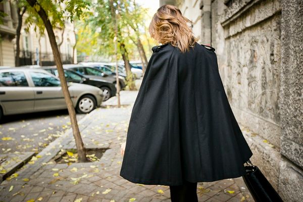 capa mango, slippers zara borlas, gafas con brillos zara, guia de estilo blog