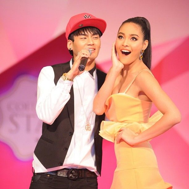 Collagen Star Strawberry Milk Tablet Collagen 8000mg 30 Sachets 300 Tablets . Reinvented The Collagen. First In The Form Of Pellet 8,000 Mg. 