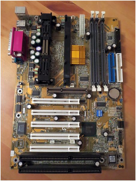 GIGABYTE-GA-7IXE_zps6f809701.jpg