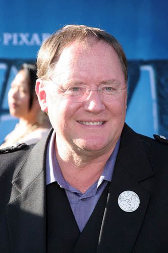 John-Lasseter-brave-premiere2_zps26b0e428.jpg