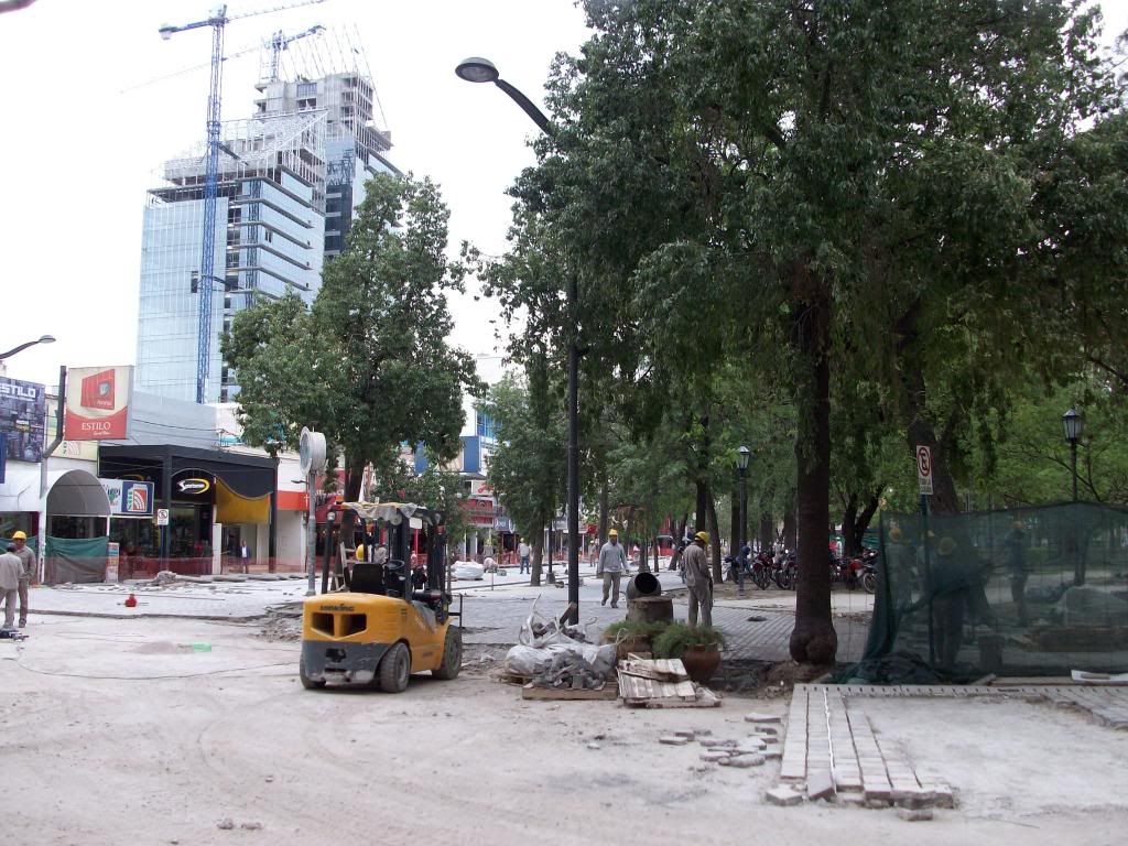 Santiago del estero; Remodelación de Plaza Libertad y micro