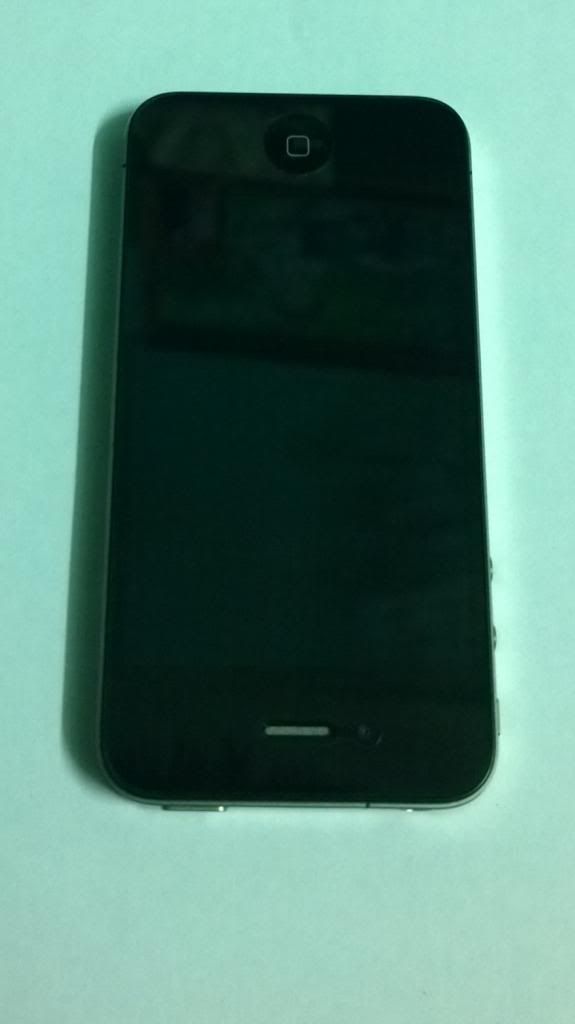 Bán Iphone 4 16GB, bản quốc tế , máy đẹp 99% zin từ a-z, zin từ a-z.. click here