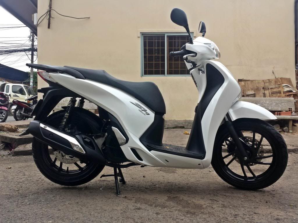 Bán or giao lưu honda sh125i vn 2013 màu đen 99% giá tốt