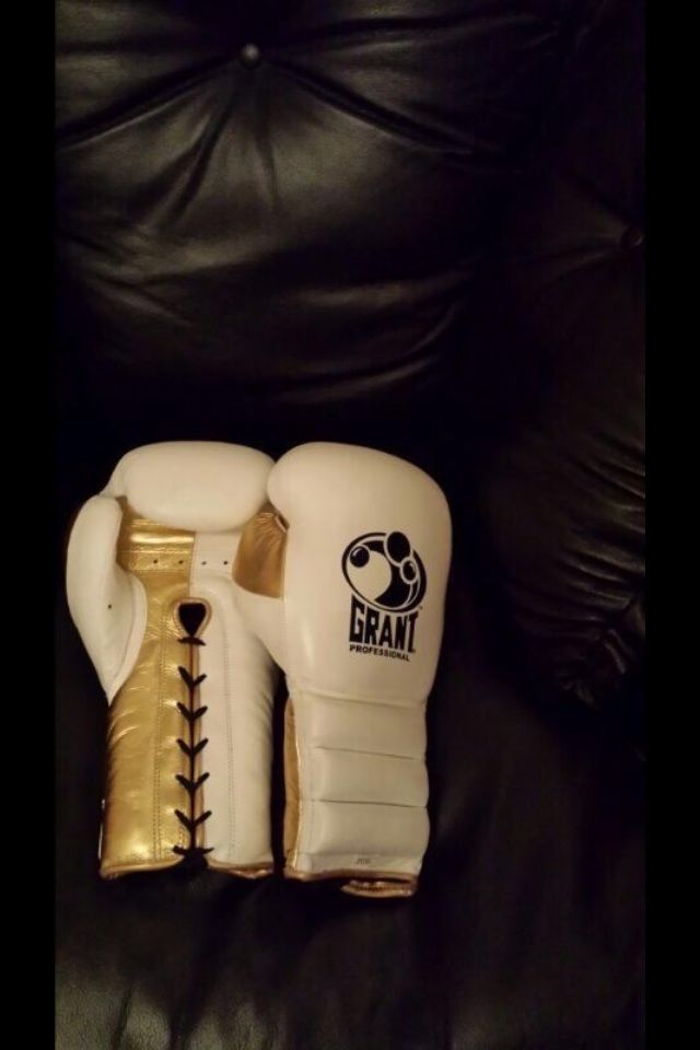 Fake Grant boxing gloves. Sherdog Forums UFC, MMA & Boxing Discussion